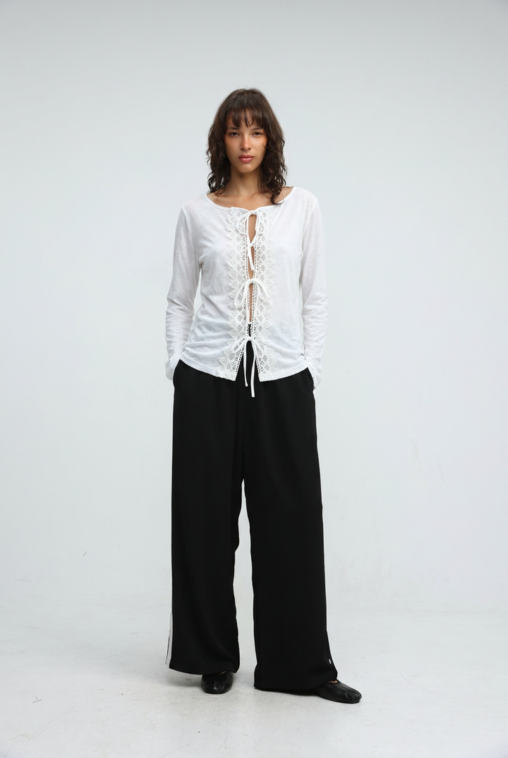 Amulet White Top