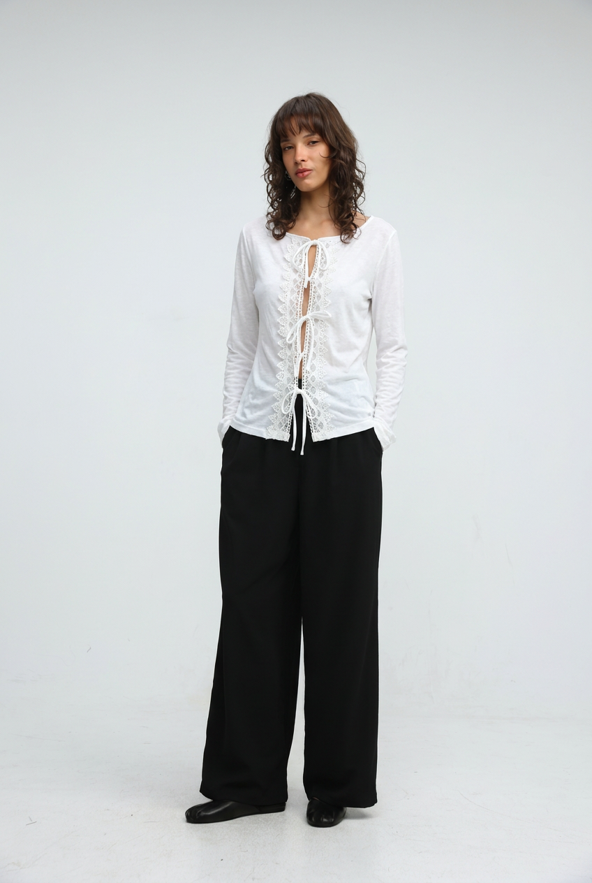 Amulet White Top