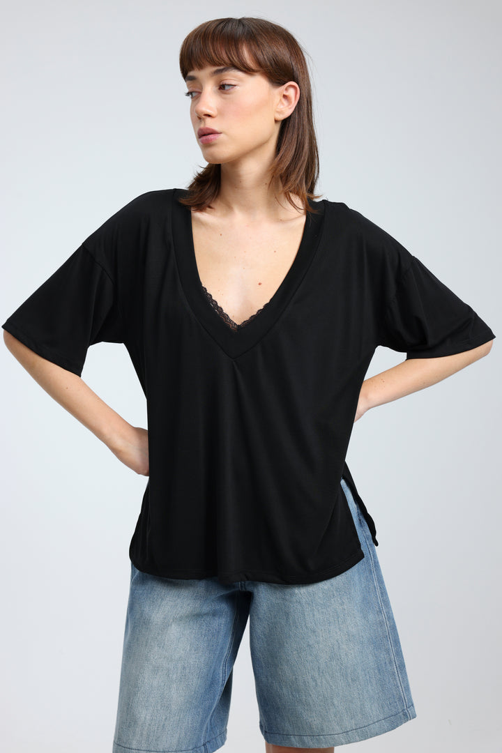Clean32 Black V T-Shirt