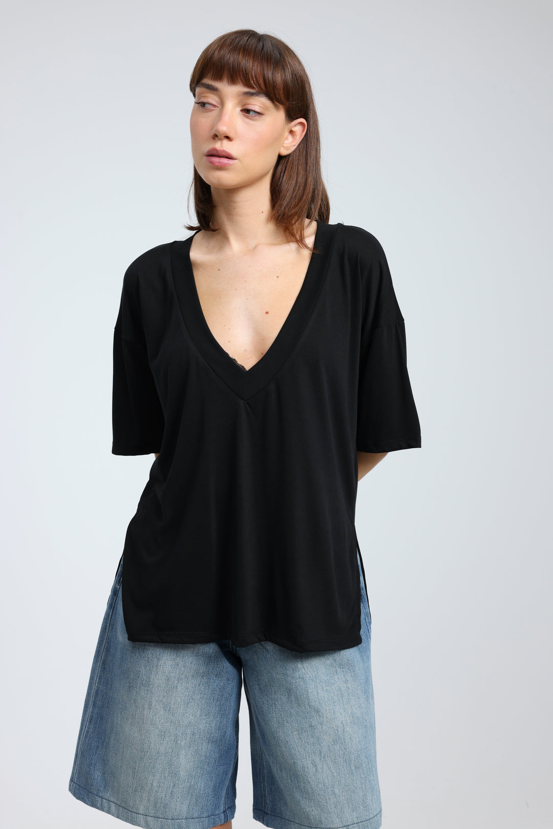 Clean32 Black V T-Shirt