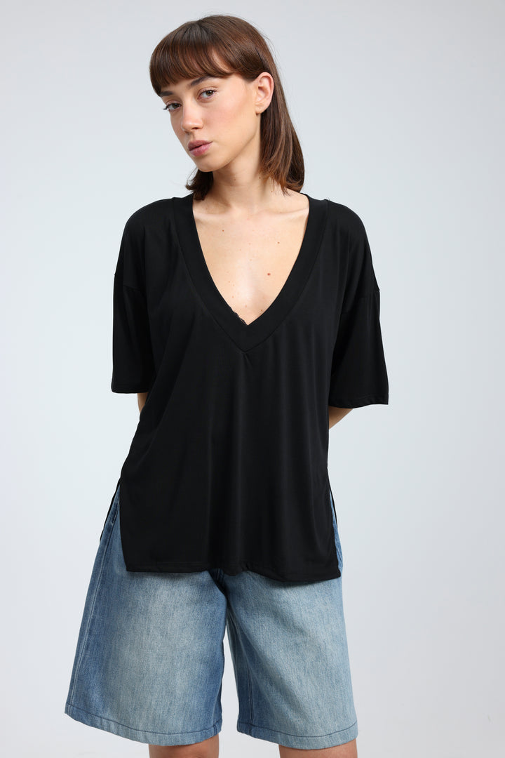 Clean32 Black V T-Shirt