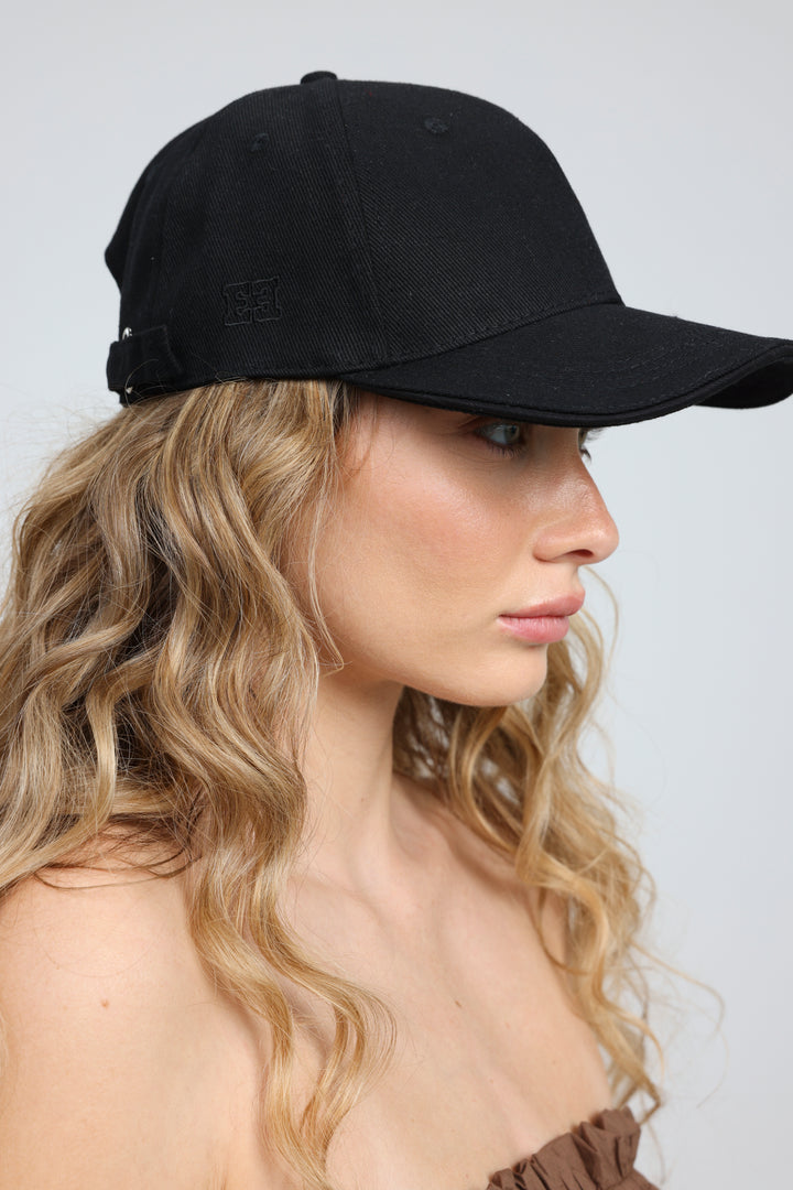 Black Cap