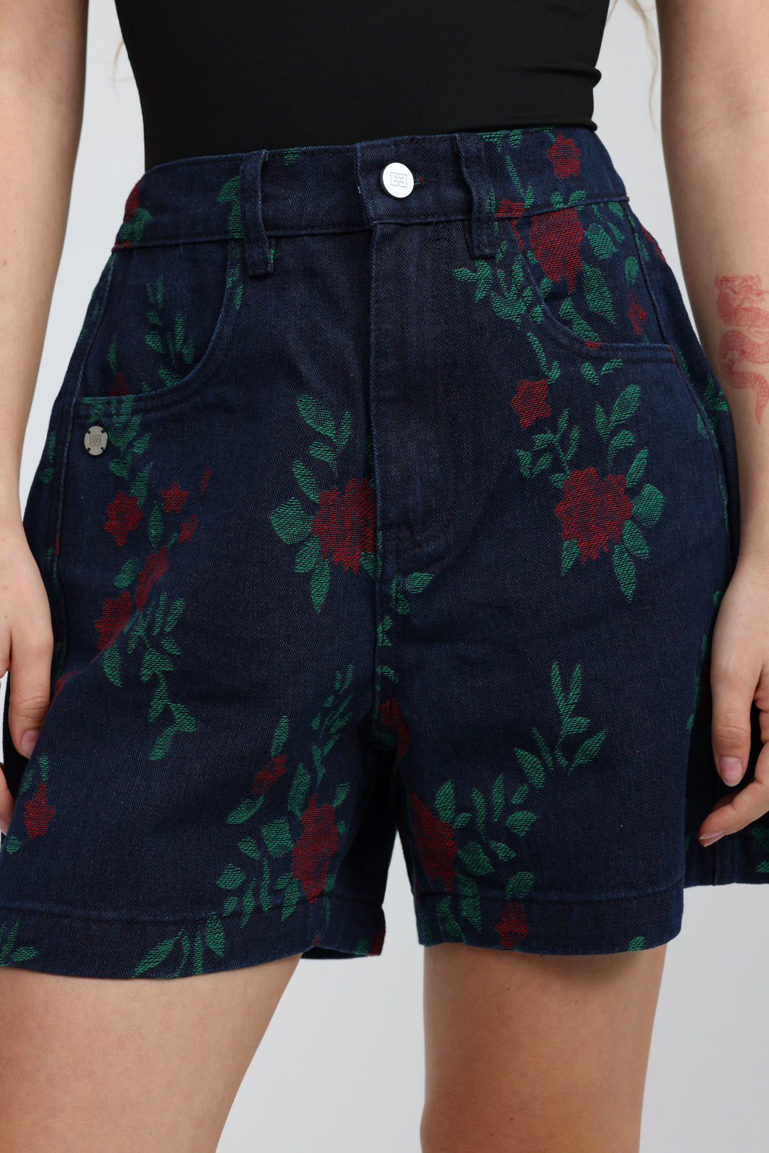 Guri Dark Roses Denim Shorts