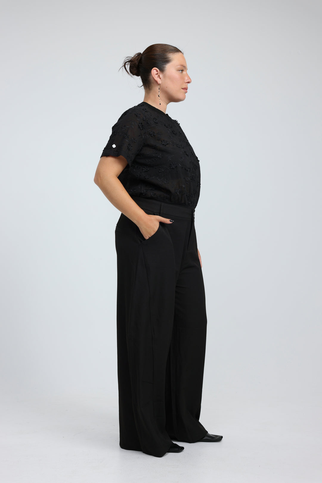 Command Wine Bottoms