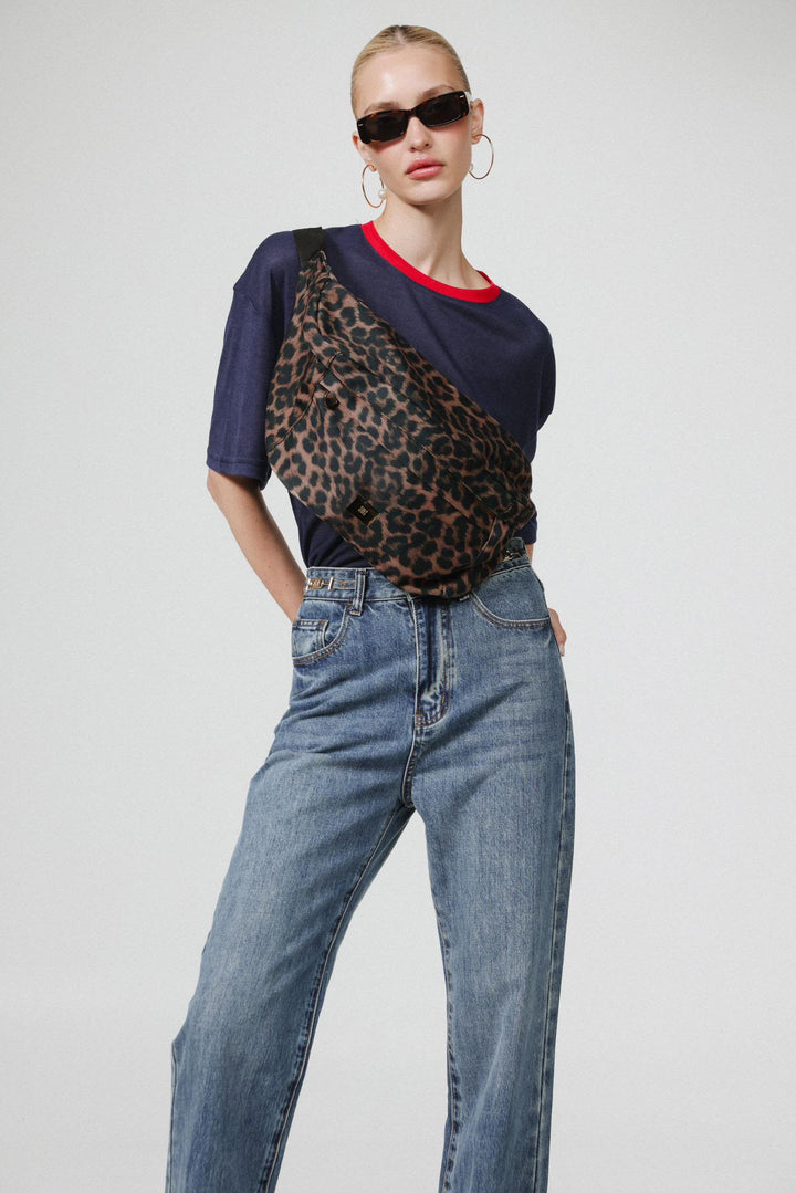 EE Huge Leopard Belt Bag