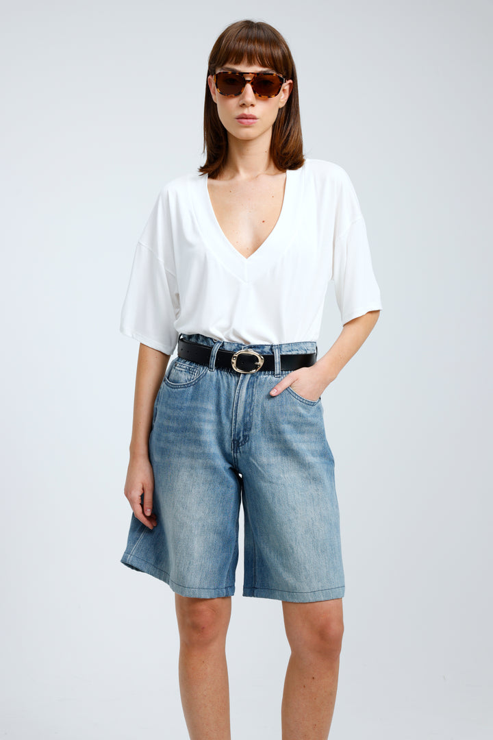Clean32 White V T-Shirt