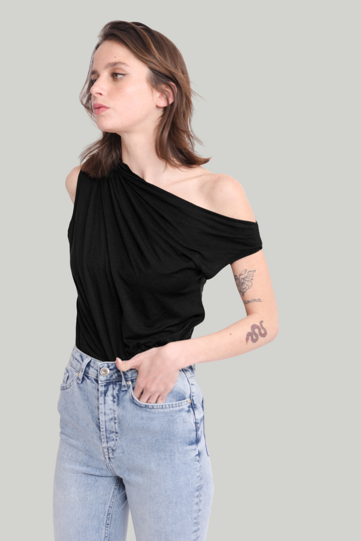 Twist Black Top