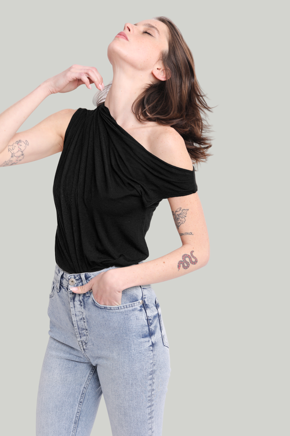 Twist Black Top