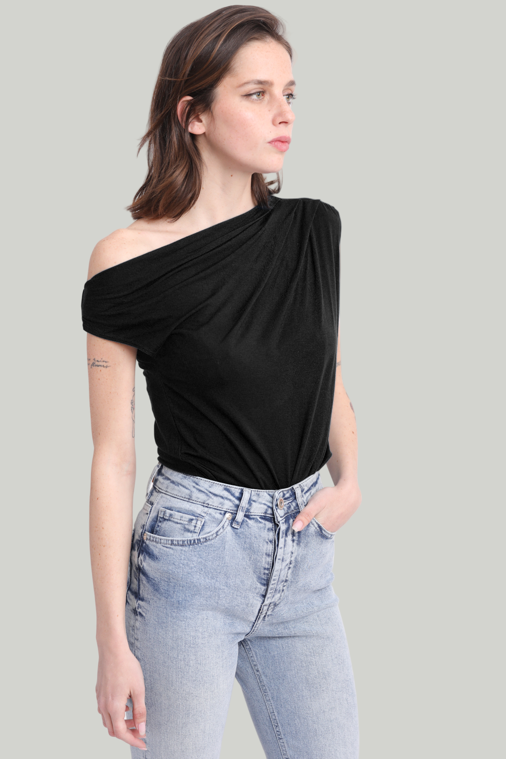 Twist Black Top