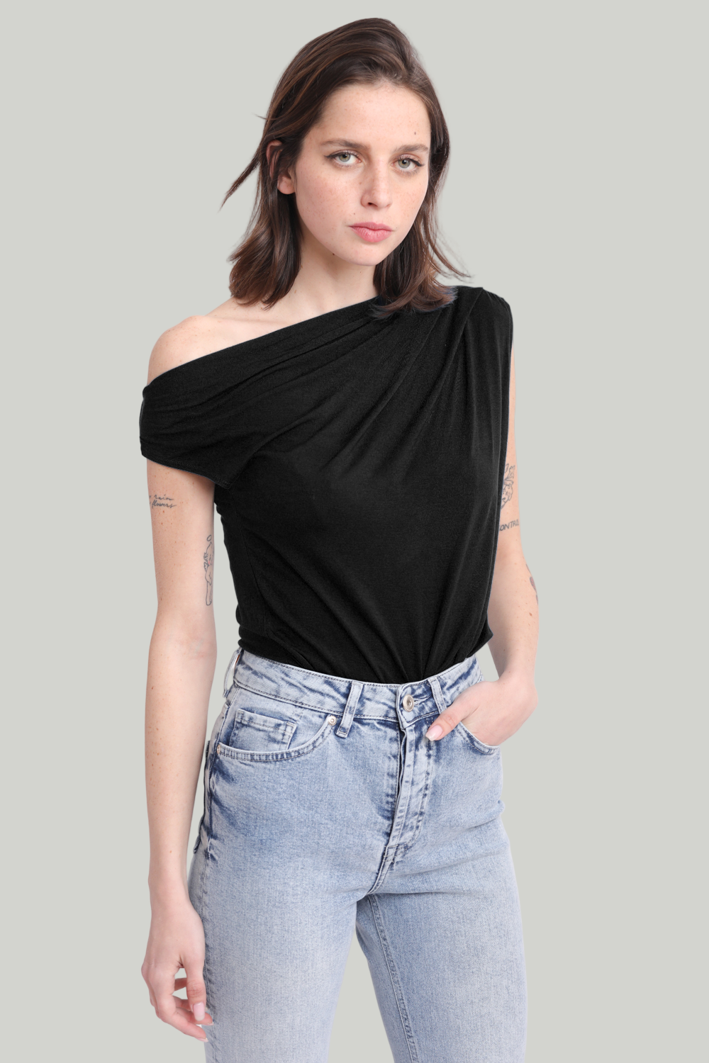 Twist Black Top