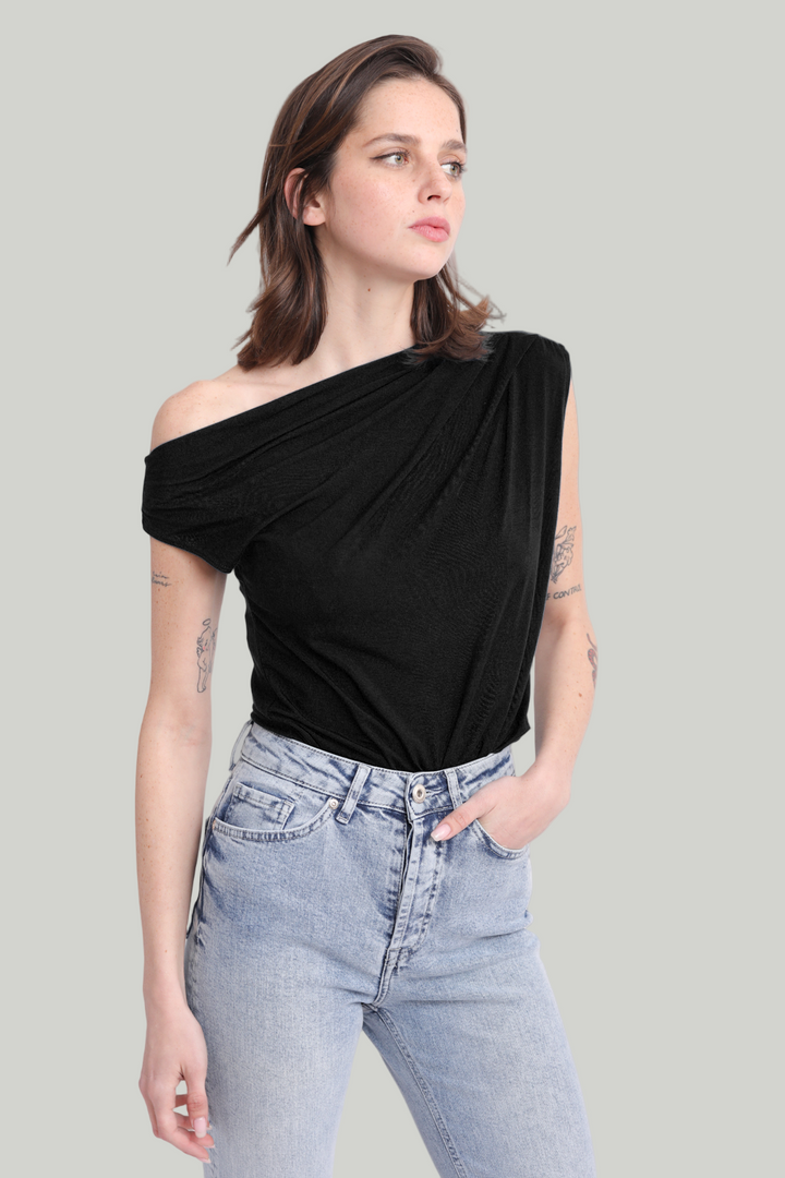 Twist Black Top