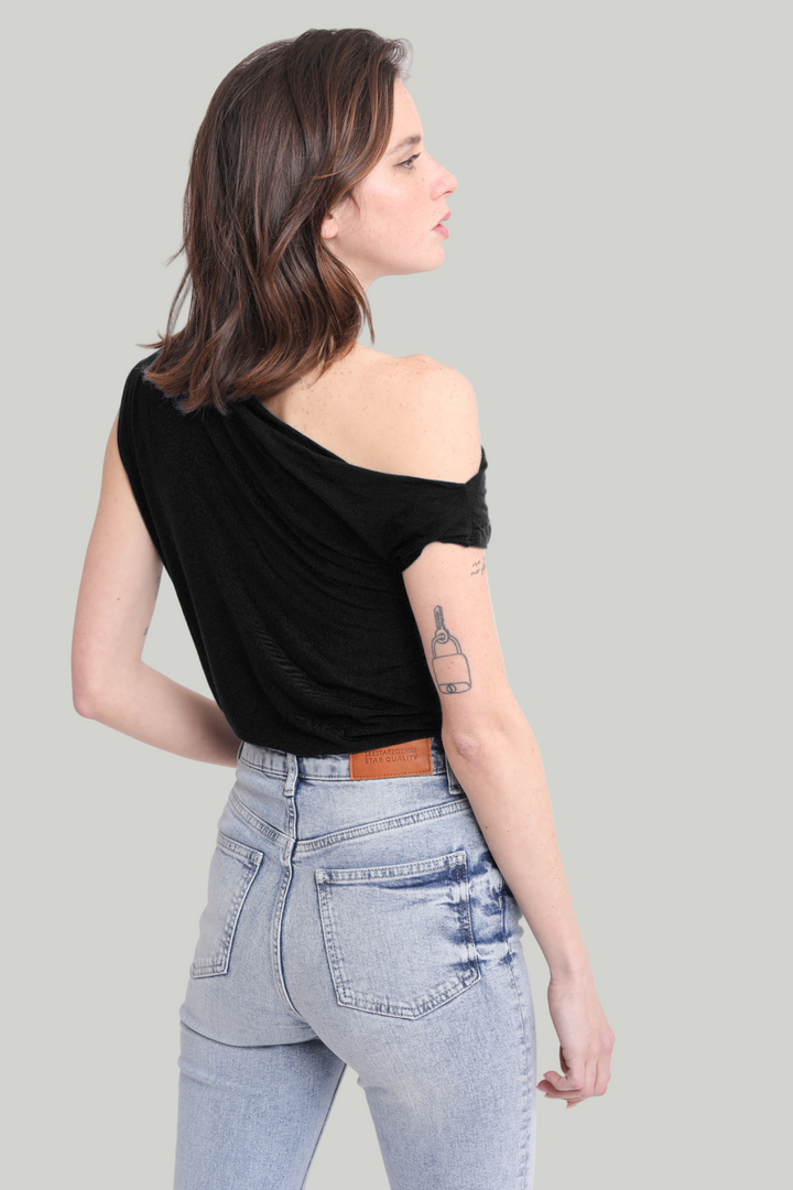 Twist Black Top
