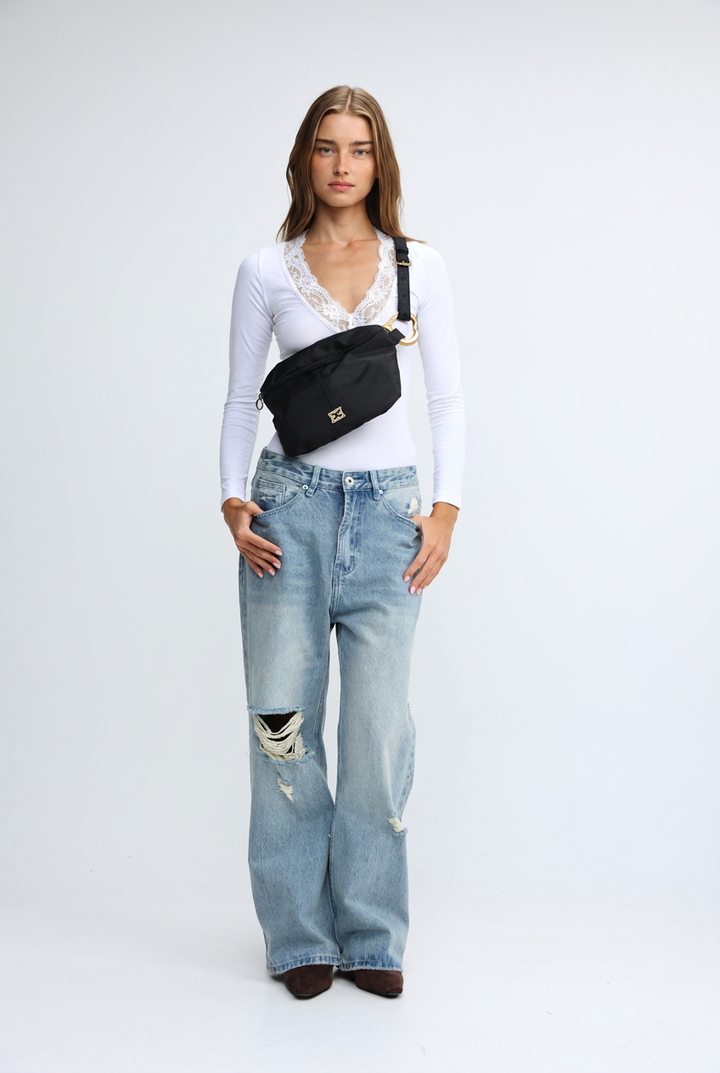 Heart Buckle Black Belt Bag