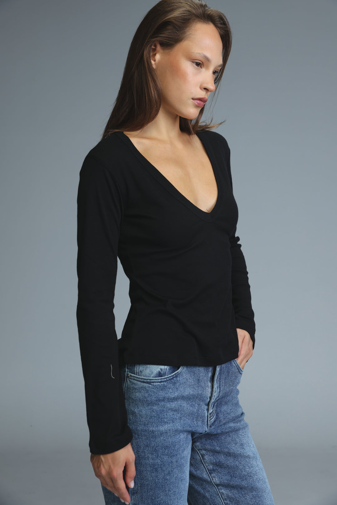 Saba13 Black V Shirt