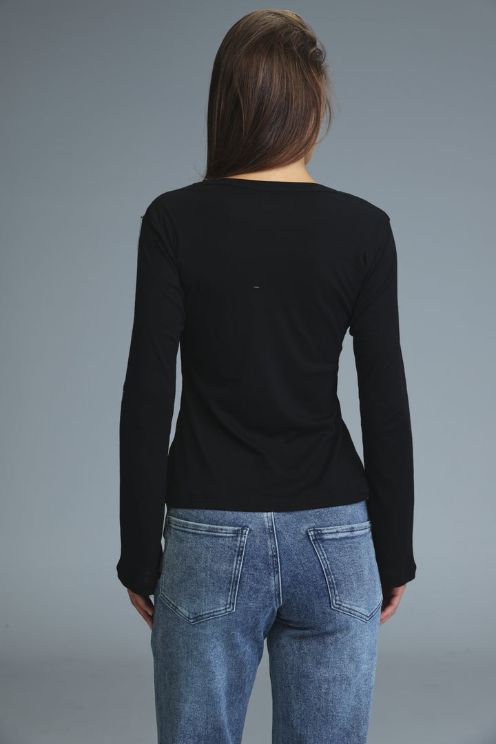 Saba13 Black V Shirt