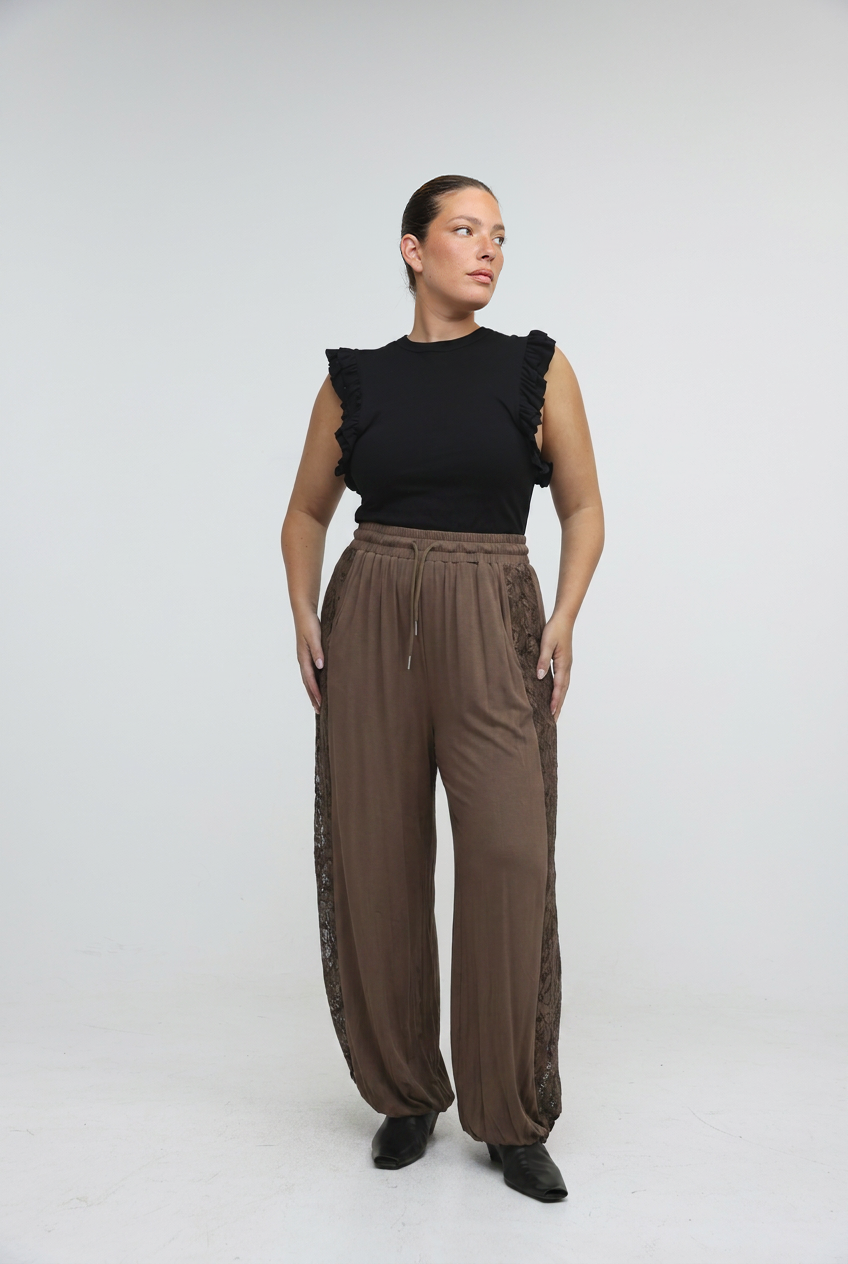 Wander Black Joggers