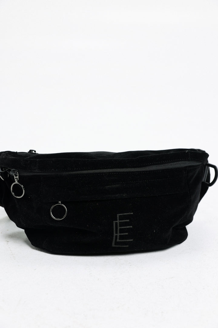 Black Velvet Belt Bag תיק חגורה סיסטרז