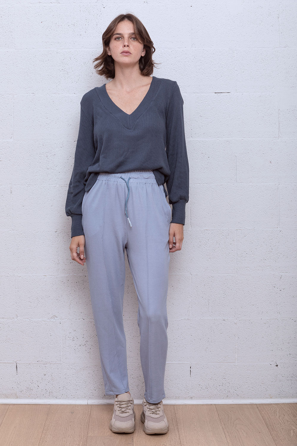 מכנסי טרנינג לנשים Paris Blue Joggers צבע כחול