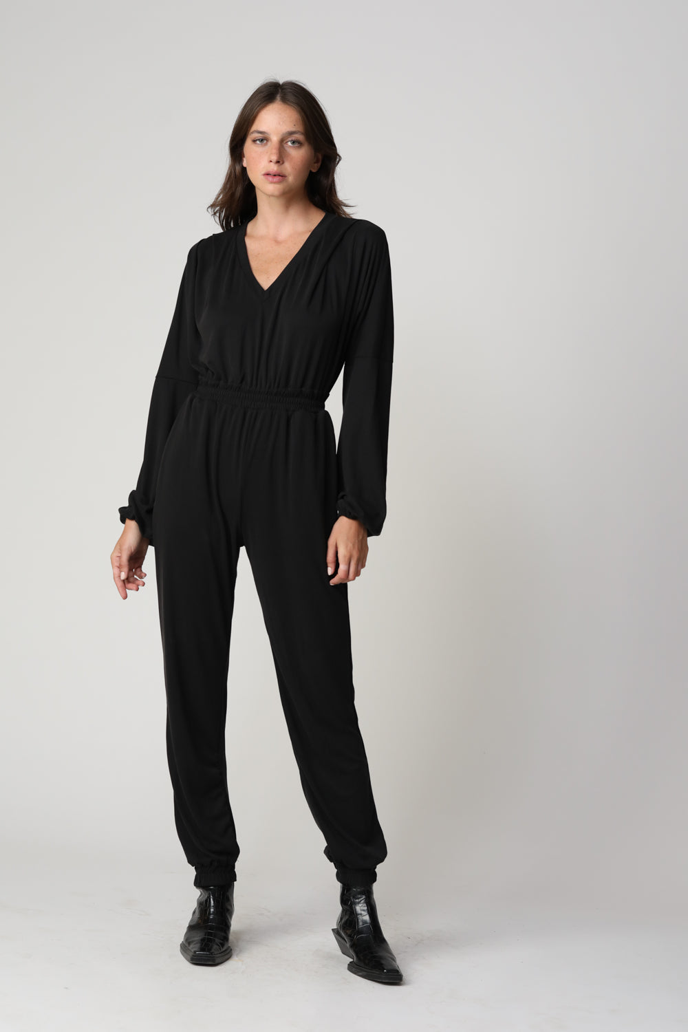 Really Black Jumpsuit עם כיסים