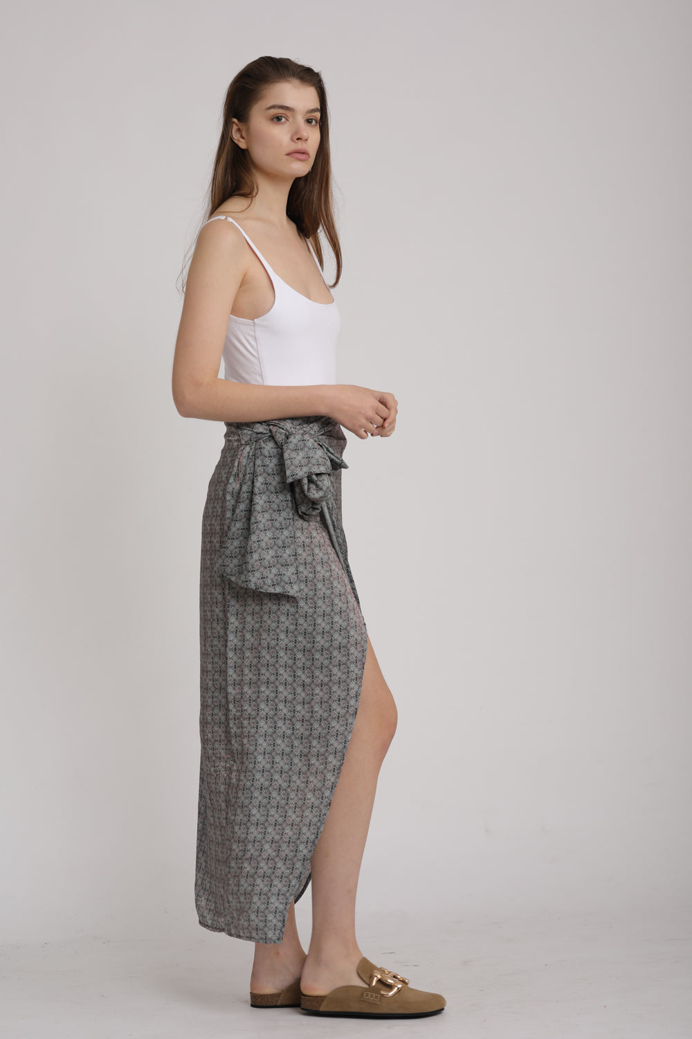 חצאית מעטפת ארוכה Textil Skirt אפורה 
