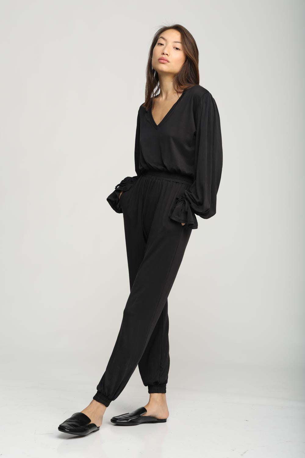  אוברול שחור ארוך Belong Black Jumpsuit