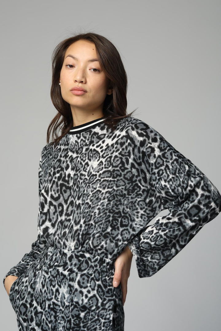 B&W Leopard Sweatshirt