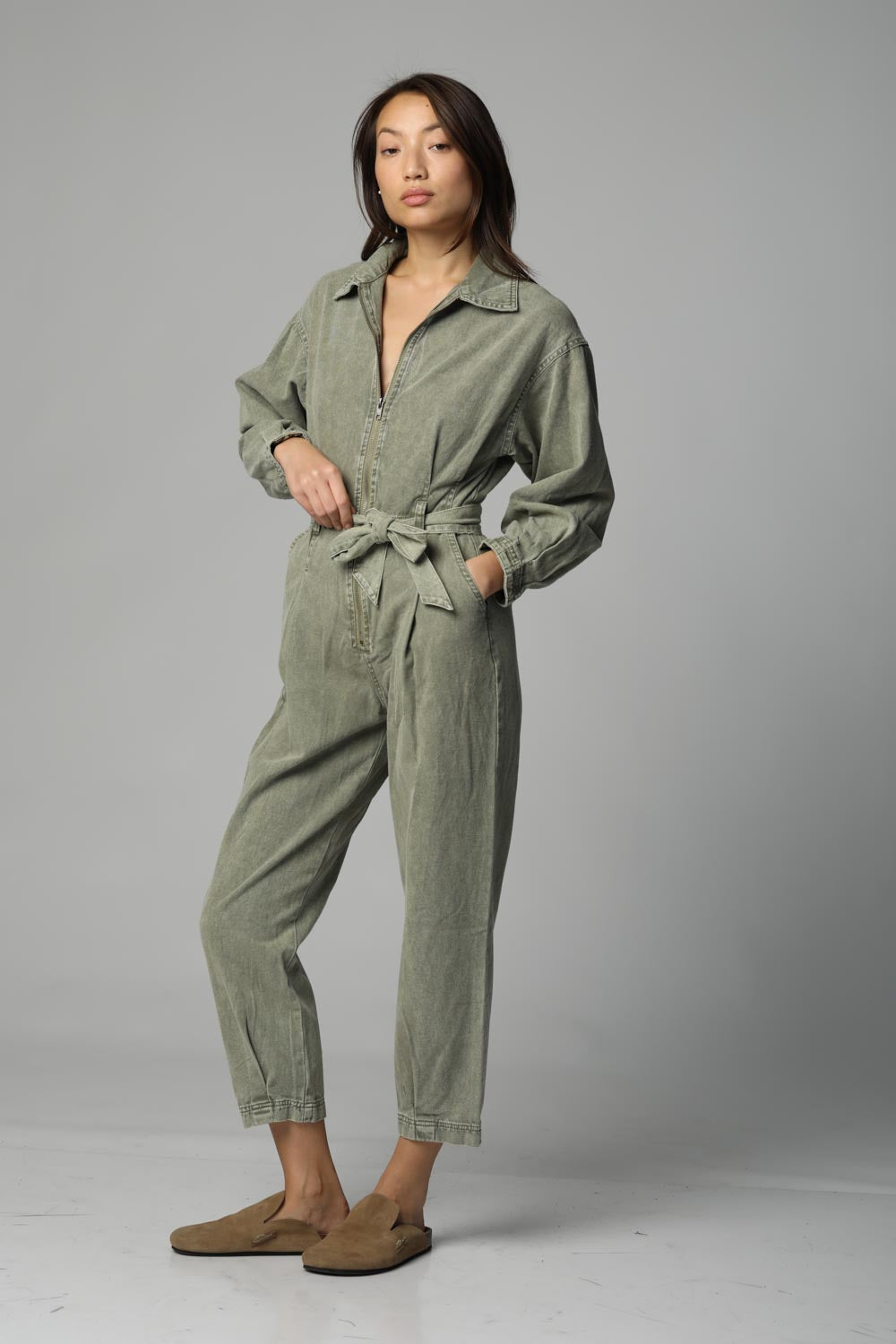 אוברול ג'ינס Washed Kahki Denim Jumpsuit צבע חאקי