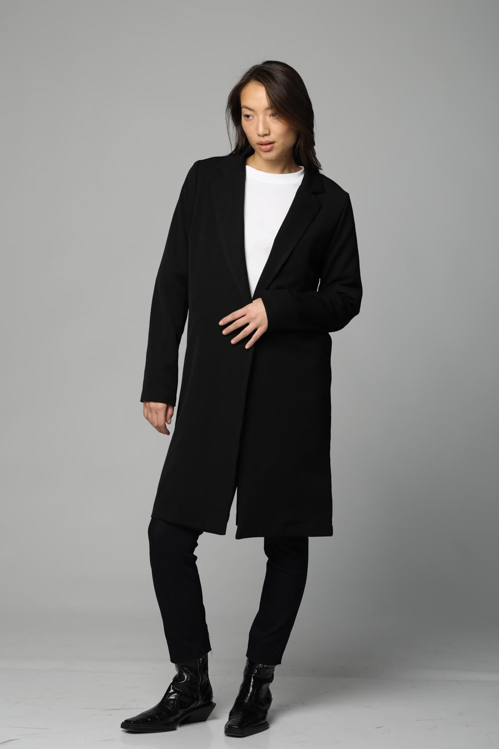  Longie Black Blazer