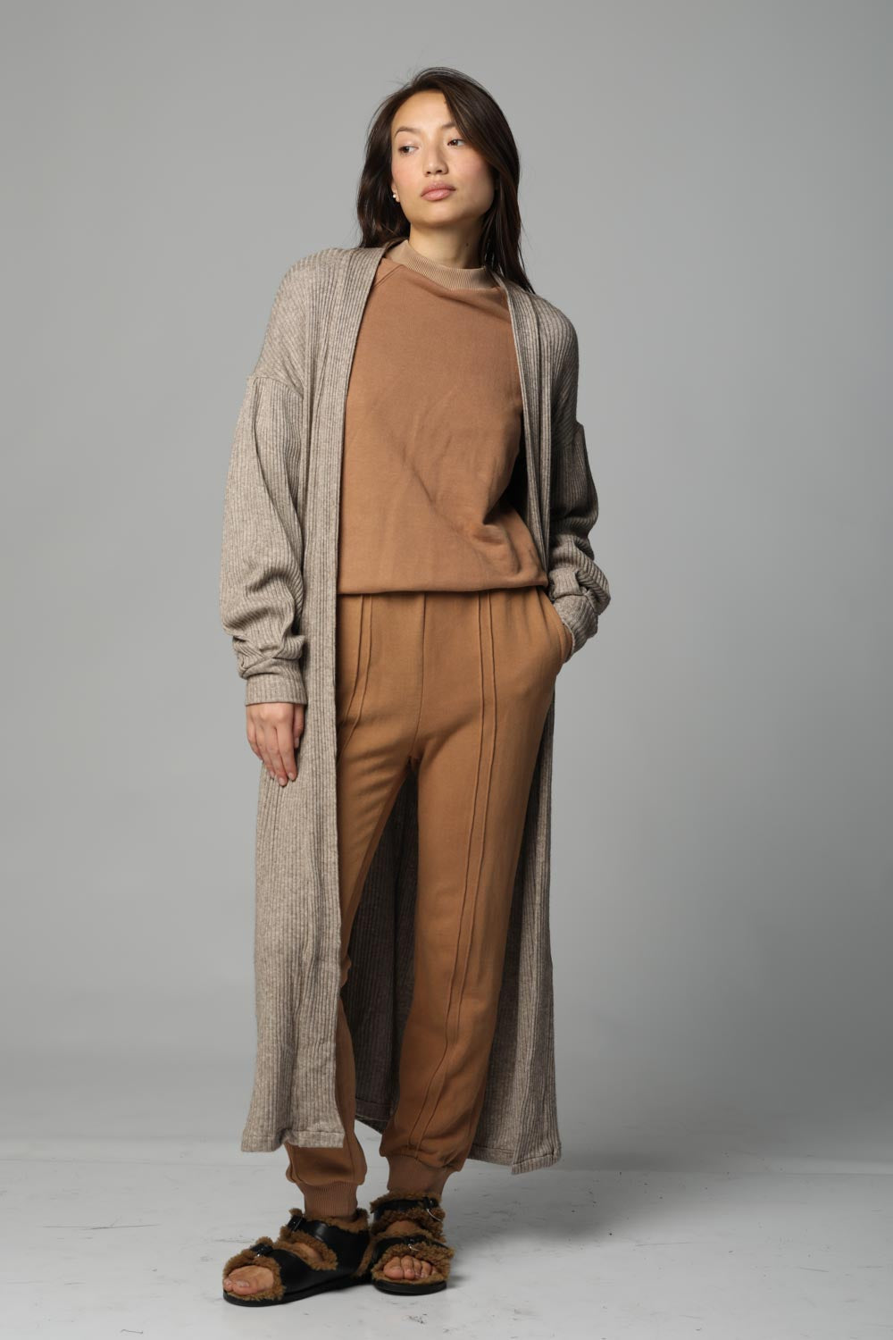 Longi Beige Cardigan צבע בז'